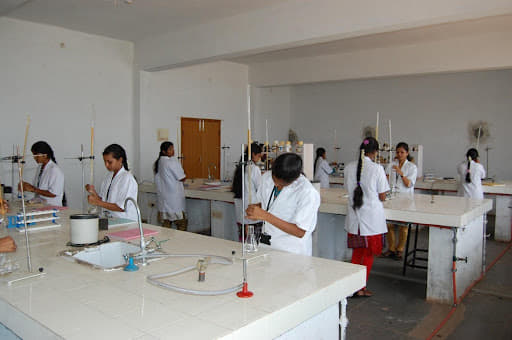 Safa College of Pharmacy Kurnool Gallery photo 5
